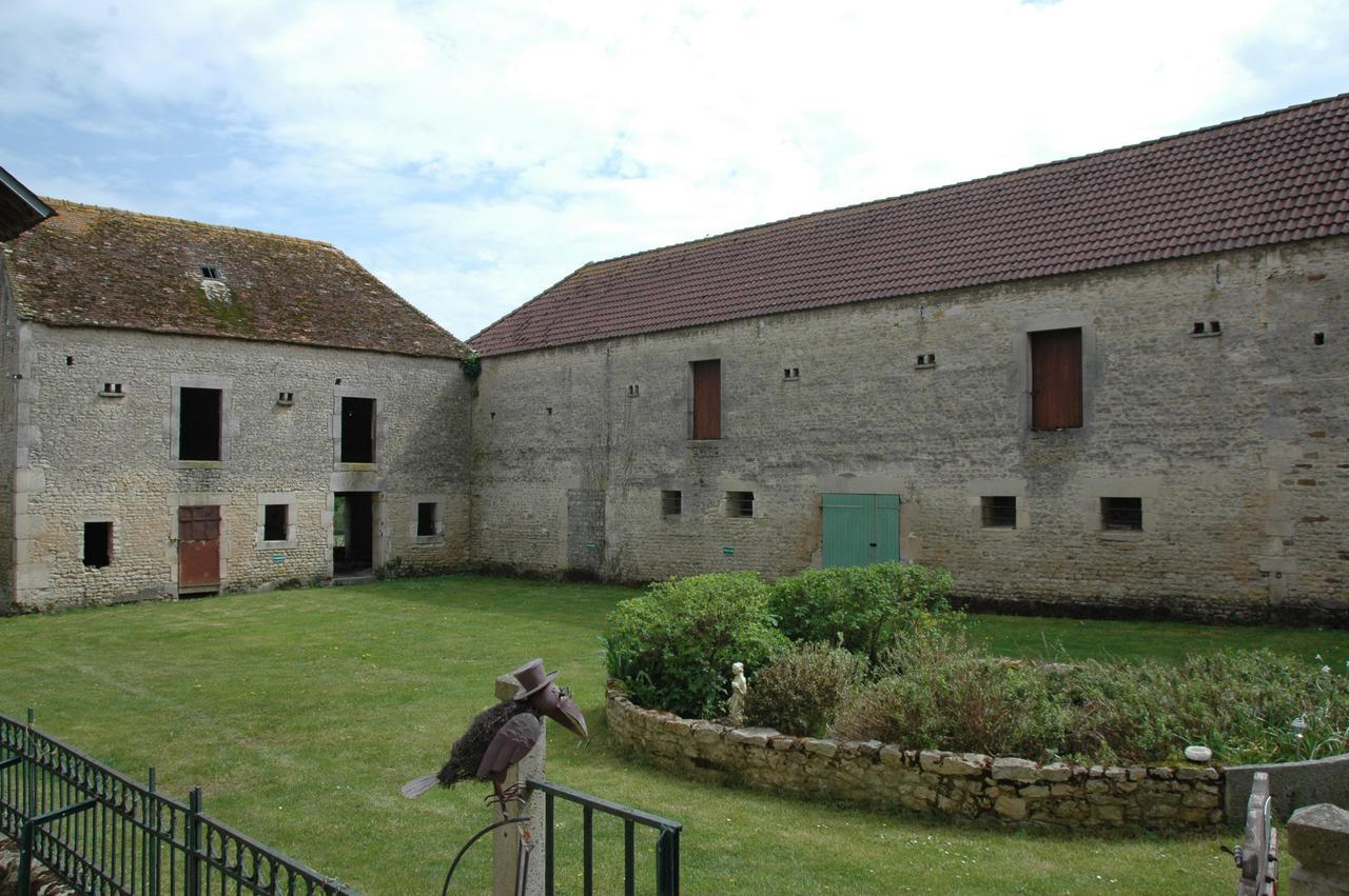 Bed and Breakfast La Vieille Ferme à Fresne-la-Mere Extérieur photo