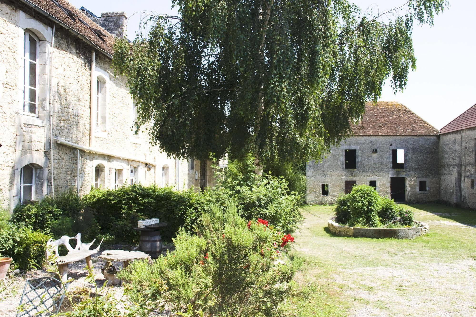 Bed and Breakfast La Vieille Ferme à Fresne-la-Mere Extérieur photo